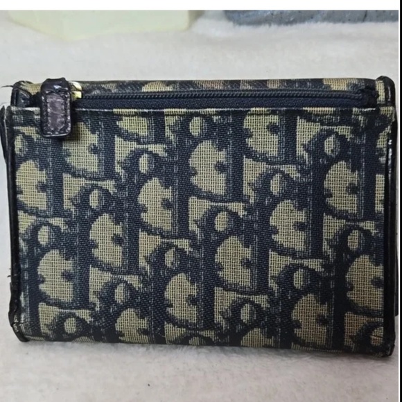 Authentic Christian Dior Beautiful Navy Blue and Beige Monogram Logo Wallet - Picture 14 of 16